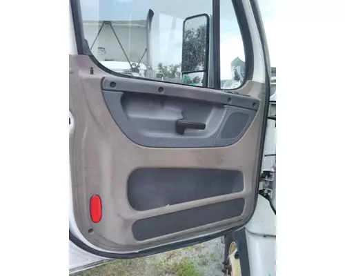 FREIGHTLINER CASCADIA 2008-2018 DOOR ASSEMBLY, FRONT