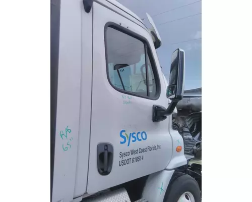 FREIGHTLINER CASCADIA 2008-2018 DOOR ASSEMBLY, FRONT