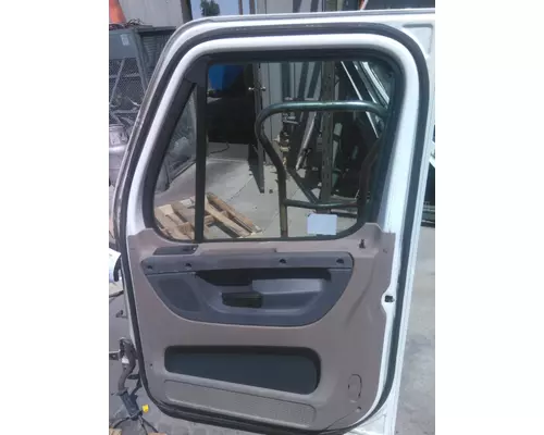 FREIGHTLINER CASCADIA 2008-2018 DOOR ASSEMBLY, FRONT