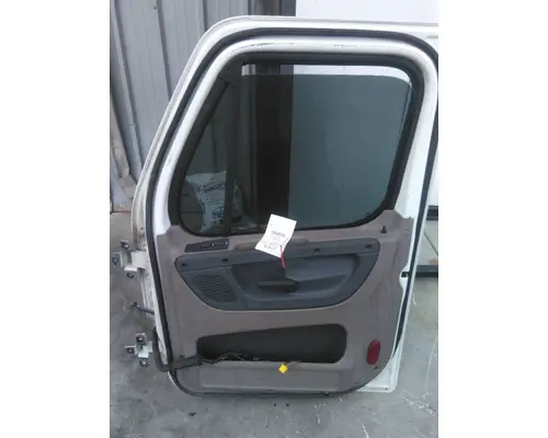 FREIGHTLINER CASCADIA 2008-2018 DOOR ASSEMBLY, FRONT