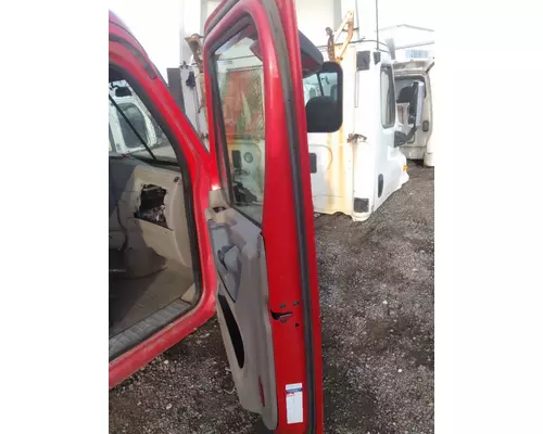 FREIGHTLINER CASCADIA 2008-2018 DOOR ASSEMBLY, FRONT
