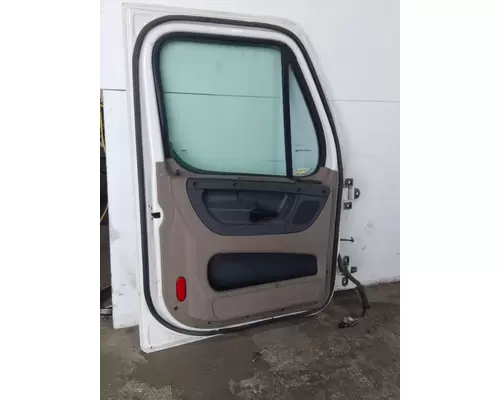 FREIGHTLINER CASCADIA 2008-2018 DOOR ASSEMBLY, FRONT