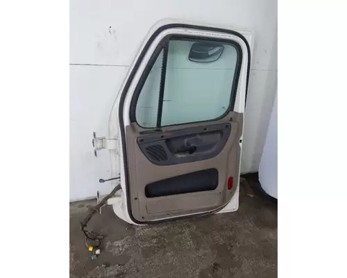 FREIGHTLINER CASCADIA 2008-2018 DOOR ASSEMBLY, FRONT