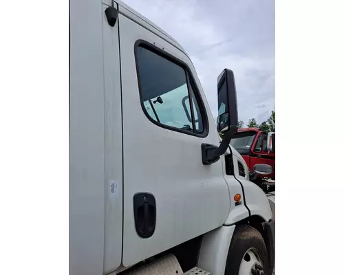 FREIGHTLINER CASCADIA 2008-2018 DOOR ASSEMBLY, FRONT