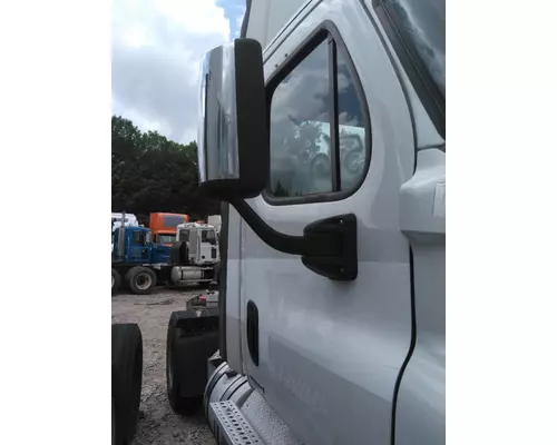FREIGHTLINER CASCADIA 2008-2018 DOOR ASSEMBLY, FRONT