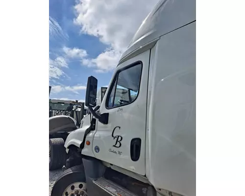 FREIGHTLINER CASCADIA 2008-2018 DOOR ASSEMBLY, FRONT
