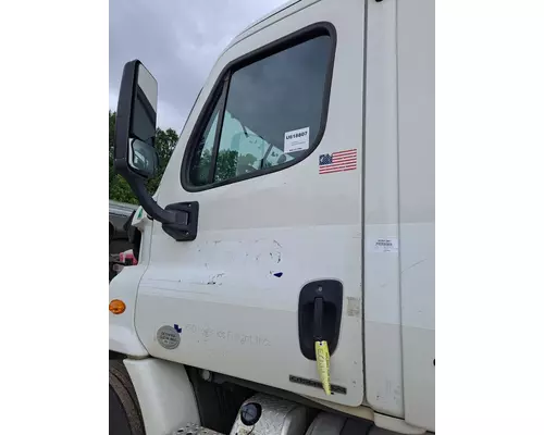 FREIGHTLINER CASCADIA 2008-2018 DOOR ASSEMBLY, FRONT