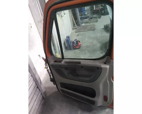 FREIGHTLINER CASCADIA 2008-2018 DOOR ASSEMBLY, FRONT