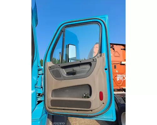 FREIGHTLINER CASCADIA 2008-2018 DOOR ASSEMBLY, FRONT