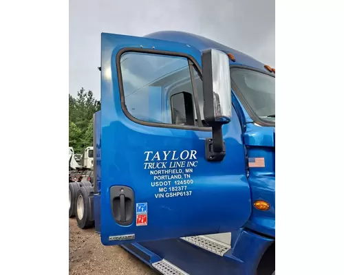 FREIGHTLINER CASCADIA 2008-2018 DOOR ASSEMBLY, FRONT