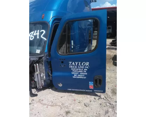 FREIGHTLINER CASCADIA 2008-2018 DOOR ASSEMBLY, FRONT