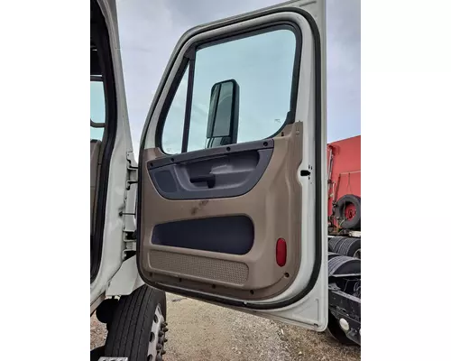 FREIGHTLINER CASCADIA 2008-2018 DOOR ASSEMBLY, FRONT