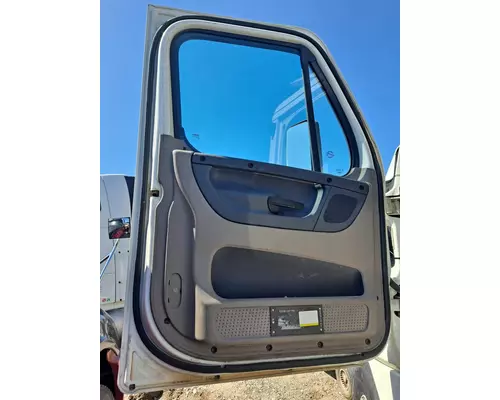 FREIGHTLINER CASCADIA 2008-2018 DOOR ASSEMBLY, FRONT