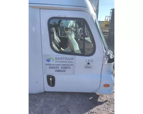 FREIGHTLINER CASCADIA 2008-2018 DOOR ASSEMBLY, FRONT