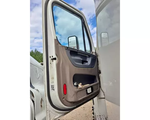 FREIGHTLINER CASCADIA 2008-2018 DOOR ASSEMBLY, FRONT