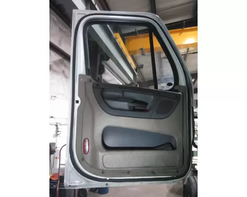 FREIGHTLINER CASCADIA 2008-2018 DOOR ASSEMBLY, FRONT