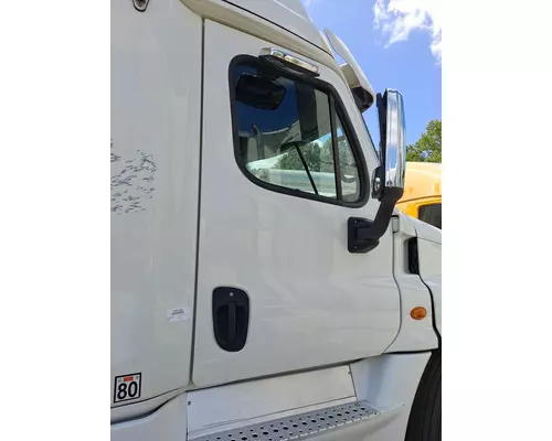 FREIGHTLINER CASCADIA 2008-2018 DOOR ASSEMBLY, FRONT