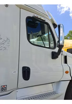 FREIGHTLINER CASCADIA 2008-2018 DOOR ASSEMBLY, FRONT