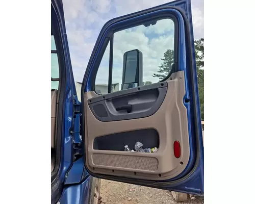 FREIGHTLINER CASCADIA 2008-2018 DOOR ASSEMBLY, FRONT