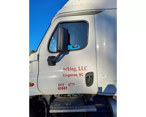 FREIGHTLINER CASCADIA 2008-2018 DOOR ASSEMBLY, FRONT