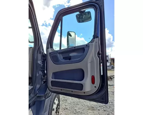 FREIGHTLINER CASCADIA 2008-2018 DOOR ASSEMBLY, FRONT