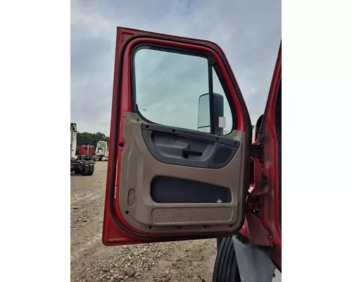 FREIGHTLINER CASCADIA 2008-2018 DOOR ASSEMBLY, FRONT