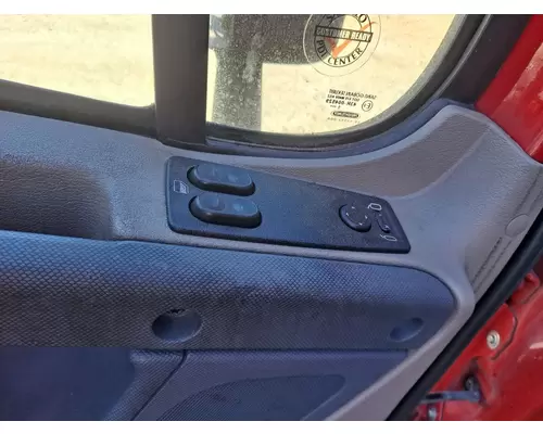 FREIGHTLINER CASCADIA 2008-2018 DOOR ASSEMBLY, FRONT