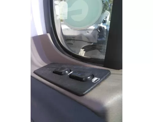 FREIGHTLINER CASCADIA 2008-2018 DOOR ASSEMBLY, FRONT