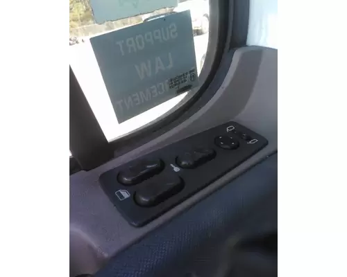 FREIGHTLINER CASCADIA 2008-2018 DOOR ASSEMBLY, FRONT