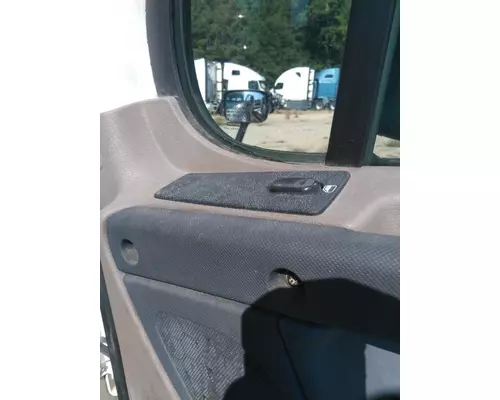 FREIGHTLINER CASCADIA 2008-2018 DOOR ASSEMBLY, FRONT