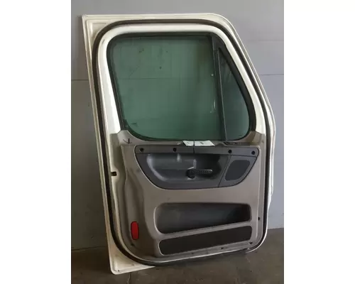 FREIGHTLINER CASCADIA 2008-2018 DOOR ASSEMBLY, FRONT