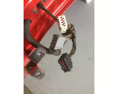 FREIGHTLINER CASCADIA 2008-2018 DOOR ASSEMBLY, FRONT