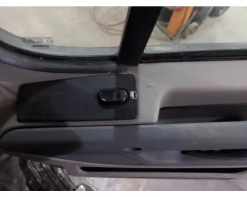 FREIGHTLINER CASCADIA 2008-2018 DOOR ASSEMBLY, FRONT
