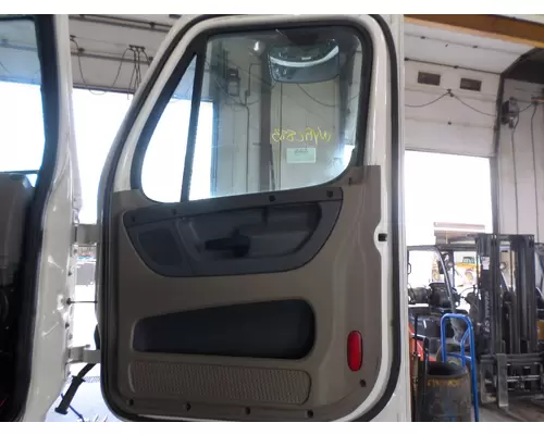 FREIGHTLINER CASCADIA 2008-2018 DOOR ASSEMBLY, FRONT