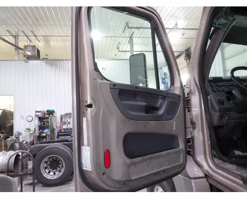 FREIGHTLINER CASCADIA 2008-2018 DOOR ASSEMBLY, FRONT