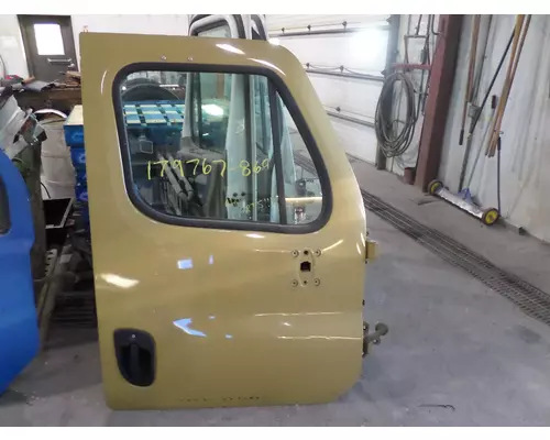 FREIGHTLINER CASCADIA 2008-2018 DOOR ASSEMBLY, FRONT
