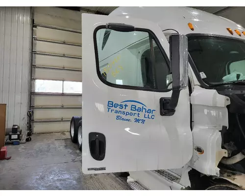 FREIGHTLINER CASCADIA 2008-2018 DOOR ASSEMBLY, FRONT