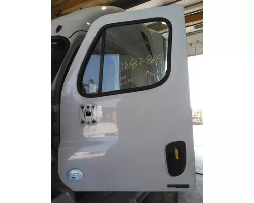 FREIGHTLINER CASCADIA 2008-2018 DOOR ASSEMBLY, FRONT