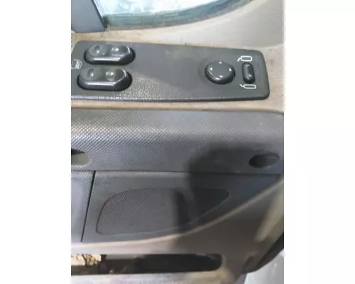 FREIGHTLINER CASCADIA 2008-2018 DOOR ASSEMBLY, FRONT