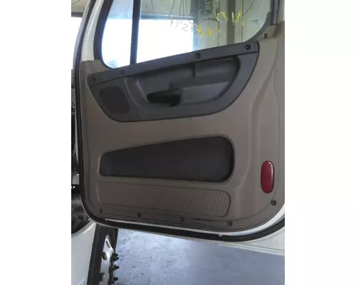 FREIGHTLINER CASCADIA 2008-2018 DOOR ASSEMBLY, FRONT