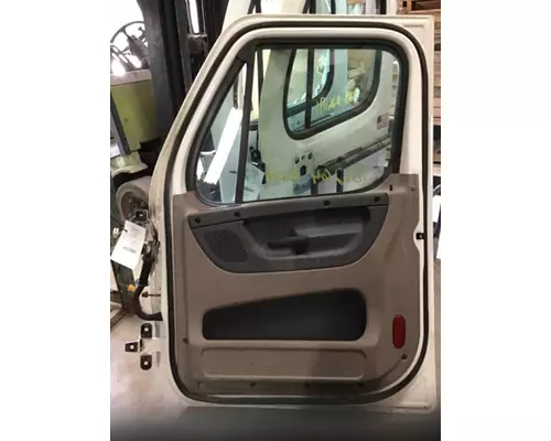 FREIGHTLINER CASCADIA 2008-2018 DOOR ASSEMBLY, FRONT