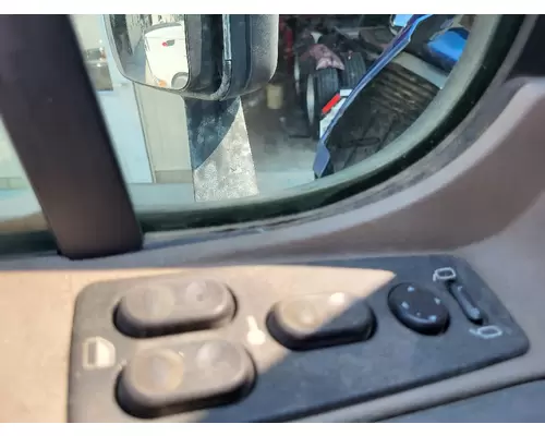 FREIGHTLINER CASCADIA 2008-2018 DOOR ASSEMBLY, FRONT