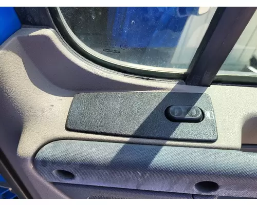 FREIGHTLINER CASCADIA 2008-2018 DOOR ASSEMBLY, FRONT