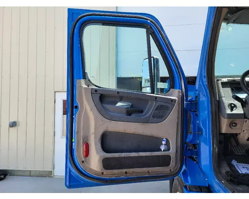 FREIGHTLINER CASCADIA 2008-2018 DOOR ASSEMBLY, FRONT