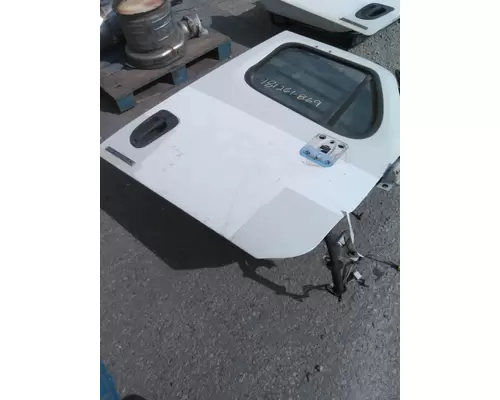 FREIGHTLINER CASCADIA 2008-2018 DOOR ASSEMBLY, FRONT