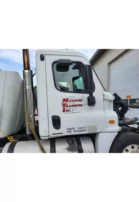 FREIGHTLINER CASCADIA 2008-2018 DOOR ASSEMBLY, FRONT