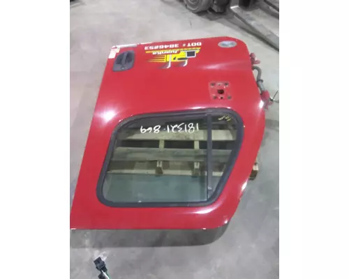 FREIGHTLINER CASCADIA 2008-2018 DOOR ASSEMBLY, FRONT