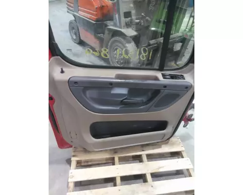FREIGHTLINER CASCADIA 2008-2018 DOOR ASSEMBLY, FRONT