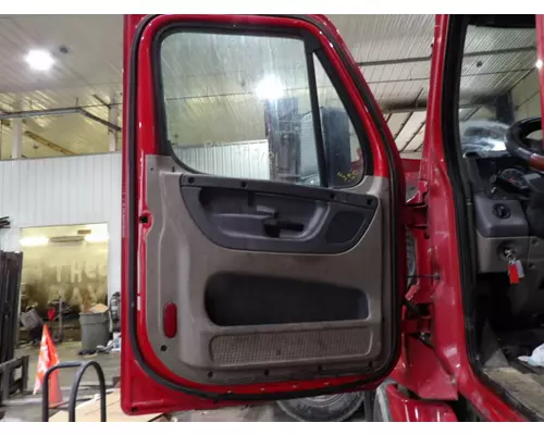 FREIGHTLINER CASCADIA 2008-2018 DOOR ASSEMBLY, FRONT