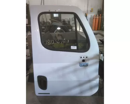 FREIGHTLINER CASCADIA 2008-2018 DOOR ASSEMBLY, FRONT